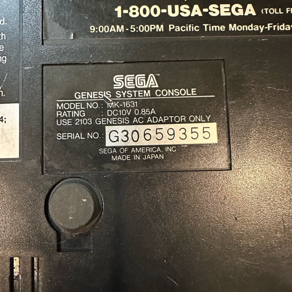 Sega Genesis Model 2 MK-1631 Black Console Bundle With Cables and 4 Games. - Picture 4 of 10